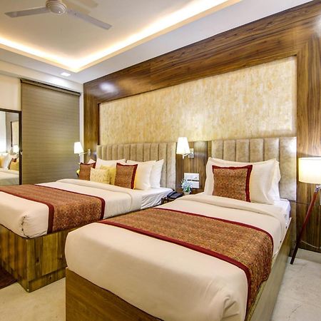 Hotel Deluxe Stay Inn - Near Delhi Airport Нью-Делі Екстер'єр фото