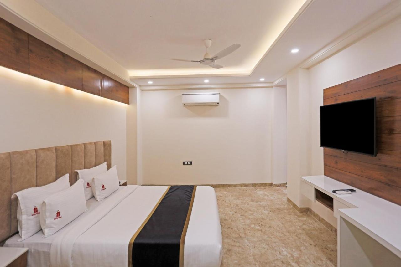 Hotel Deluxe Stay Inn - Near Delhi Airport Нью-Делі Екстер'єр фото