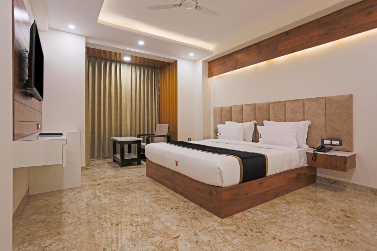 Hotel Deluxe Stay Inn - Near Delhi Airport Нью-Делі Екстер'єр фото