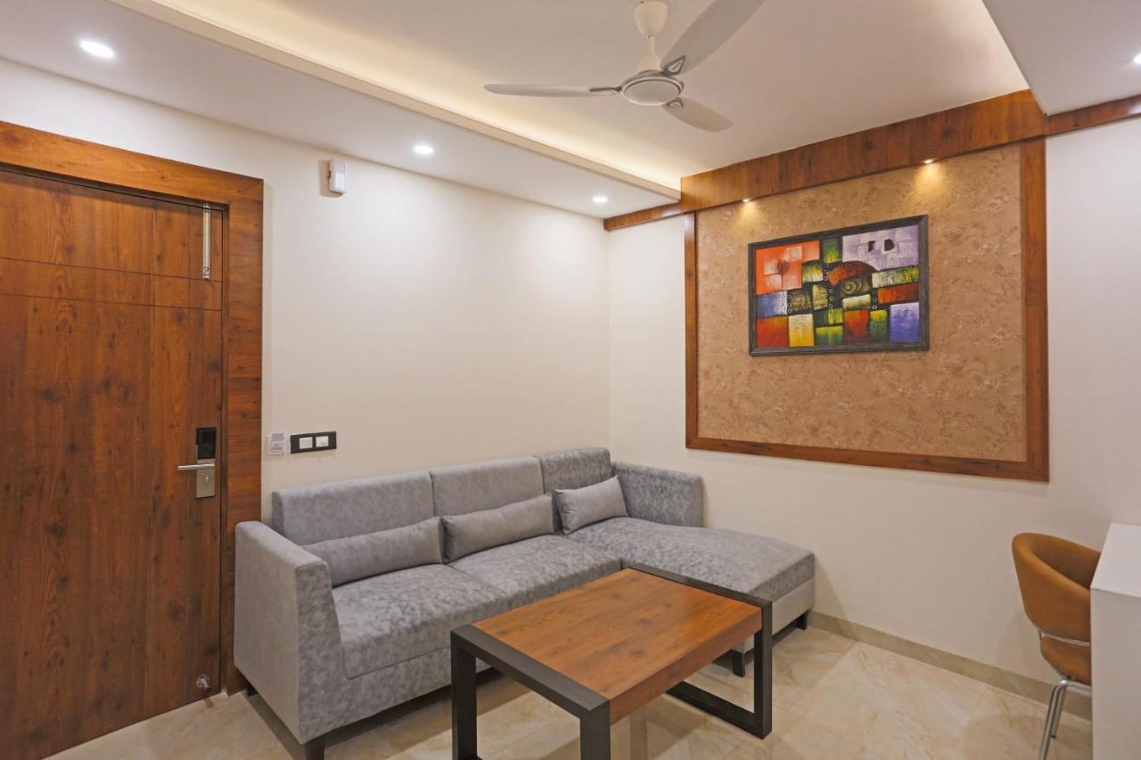 Hotel Deluxe Stay Inn - Near Delhi Airport Нью-Делі Екстер'єр фото