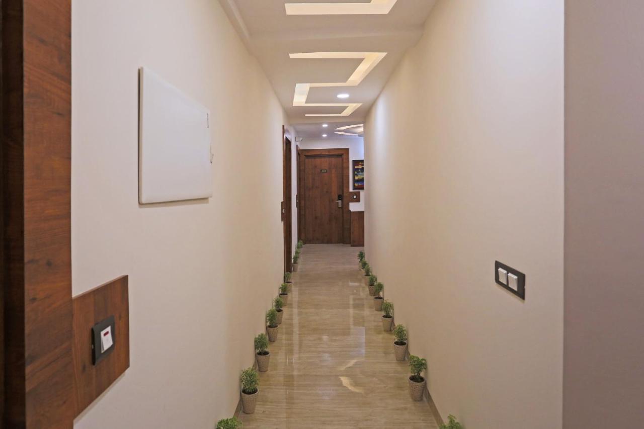 Hotel Deluxe Stay Inn - Near Delhi Airport Нью-Делі Екстер'єр фото