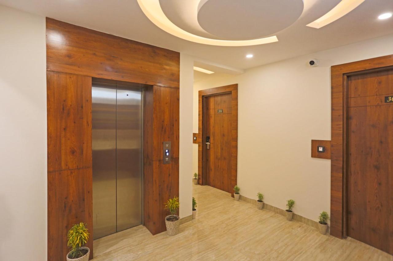 Hotel Deluxe Stay Inn - Near Delhi Airport Нью-Делі Екстер'єр фото