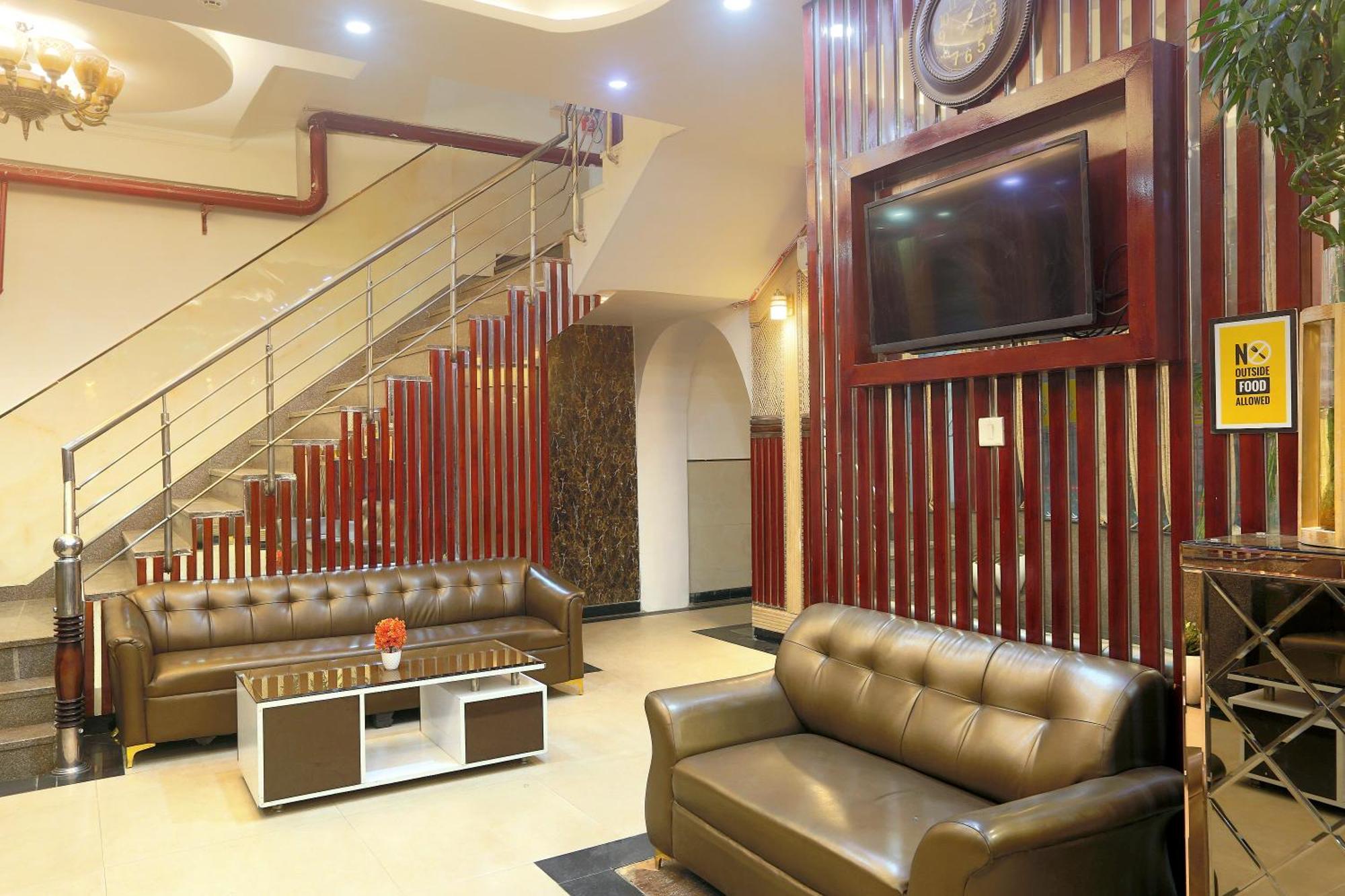 Hotel Deluxe Stay Inn - Near Delhi Airport Нью-Делі Екстер'єр фото