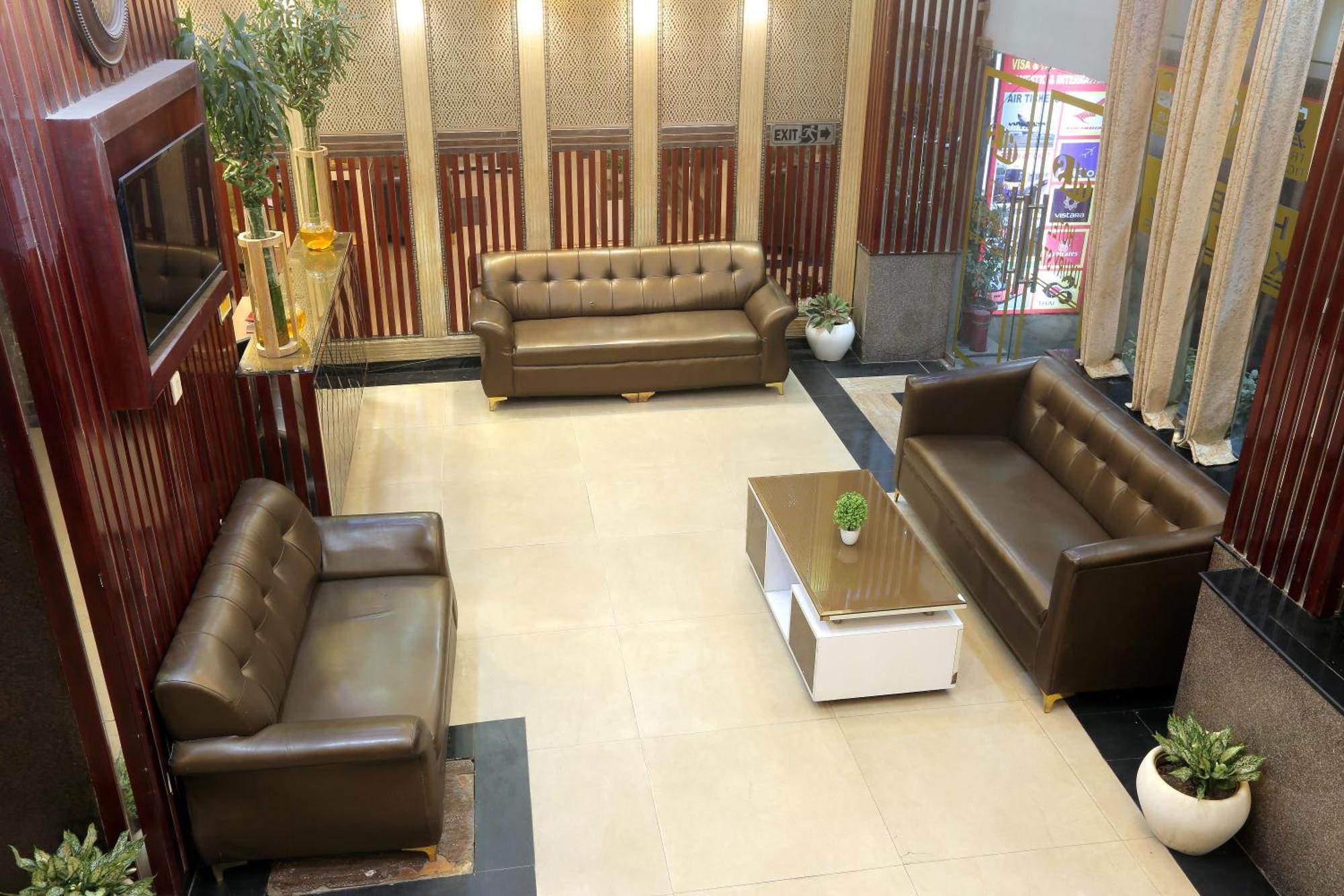 Hotel Deluxe Stay Inn - Near Delhi Airport Нью-Делі Екстер'єр фото