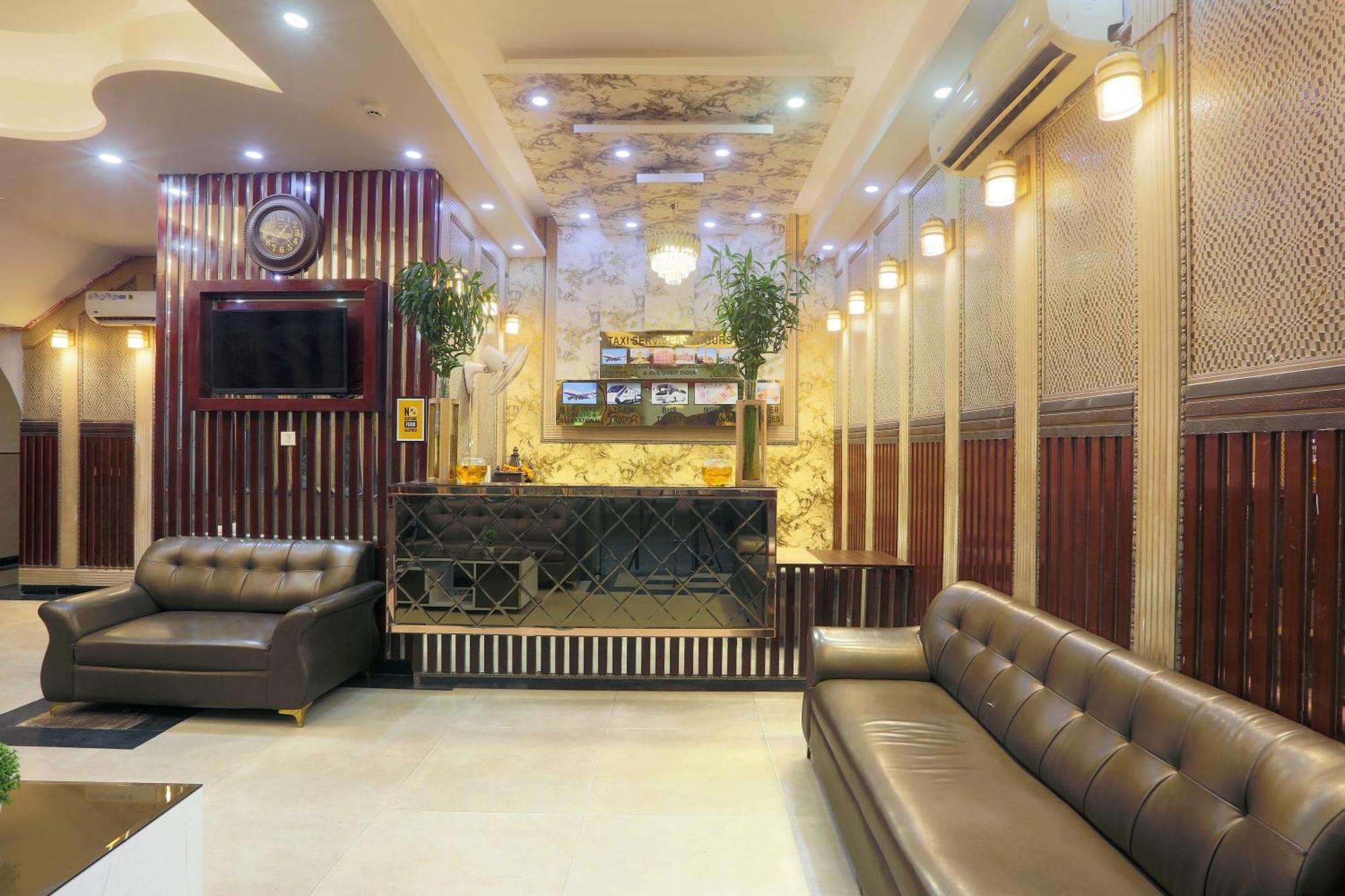 Hotel Deluxe Stay Inn - Near Delhi Airport Нью-Делі Екстер'єр фото
