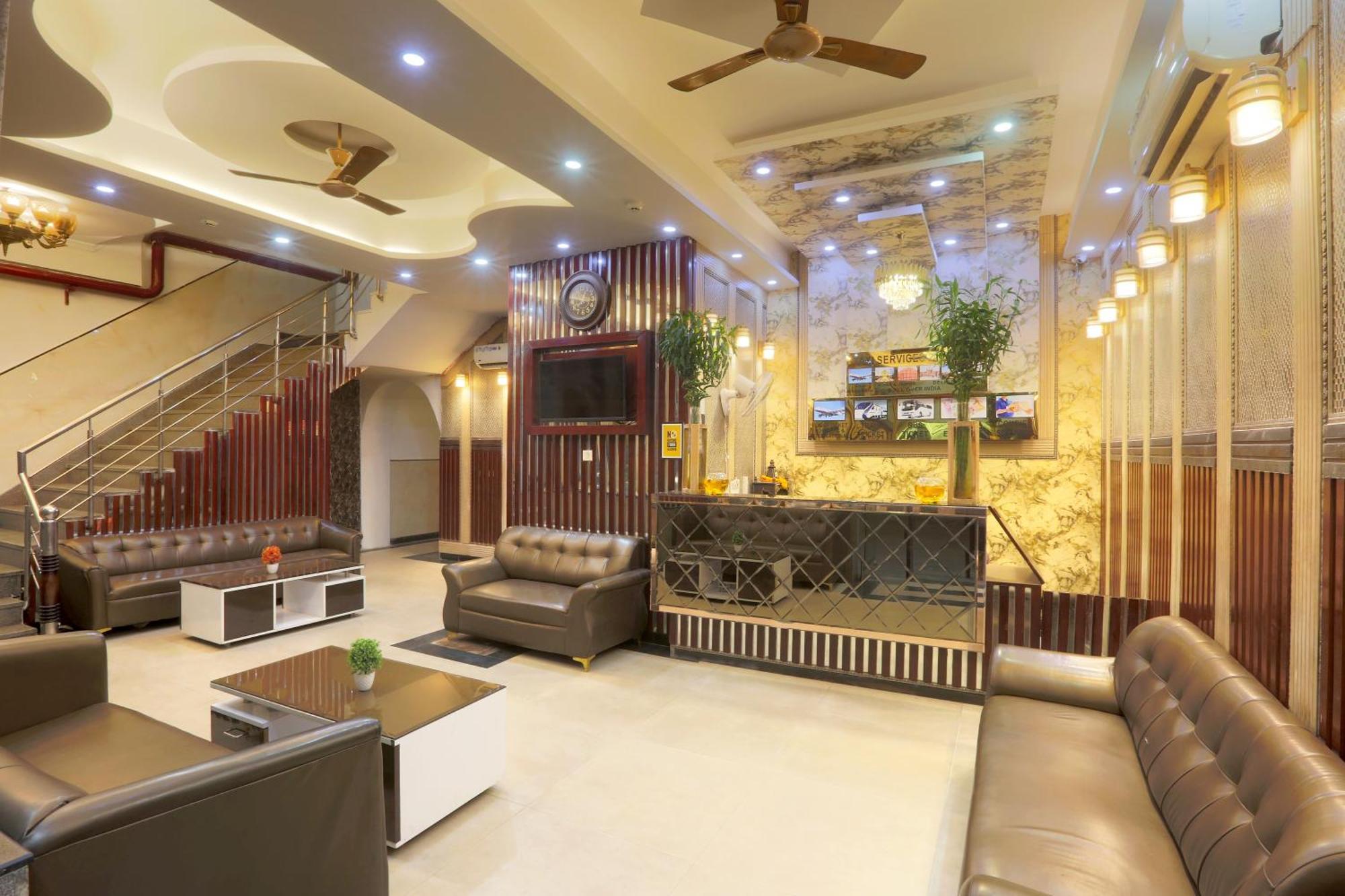 Hotel Deluxe Stay Inn - Near Delhi Airport Нью-Делі Екстер'єр фото