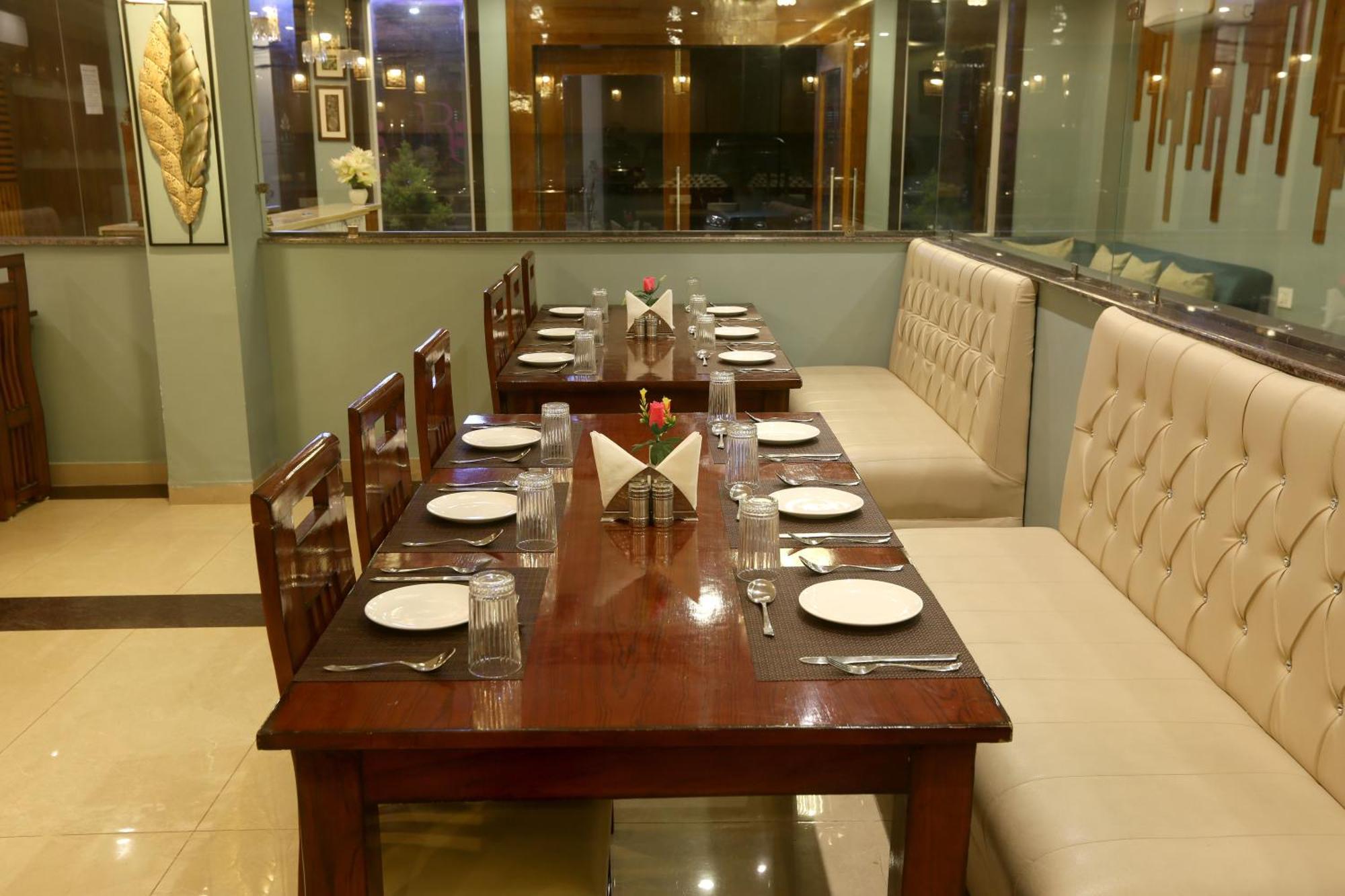 Hotel Deluxe Stay Inn - Near Delhi Airport Нью-Делі Екстер'єр фото